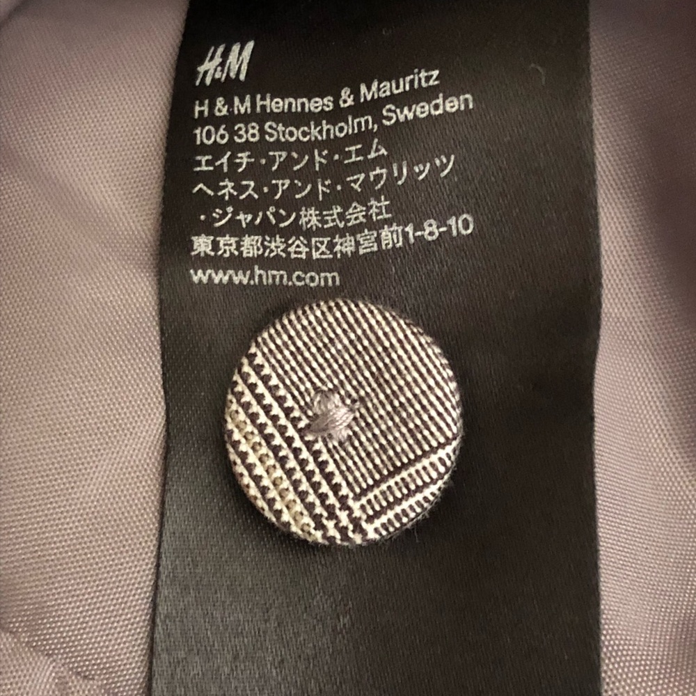 H&M Plaid Vest - Picture 6 of 6